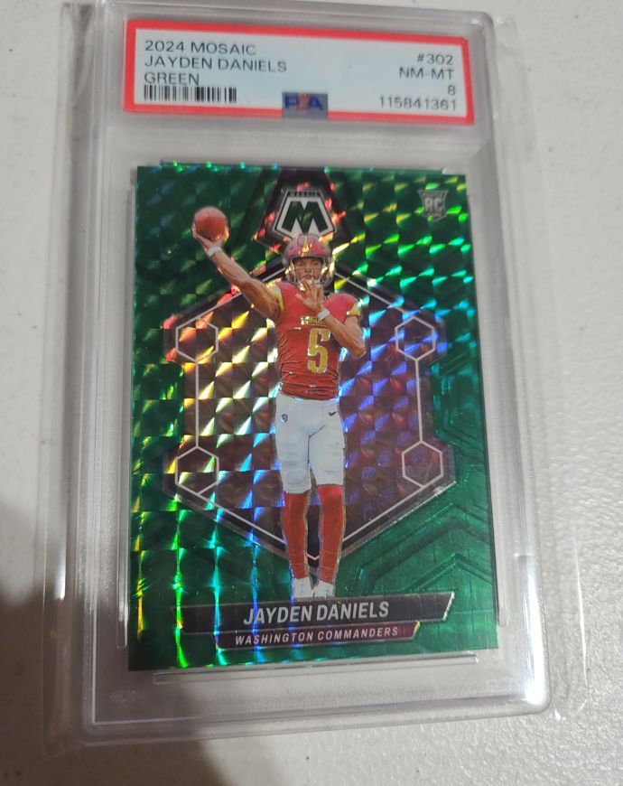 2024 Panini Mosaic #302 Jayden Daniels Green Mosaic Prizm Rookie Card — front