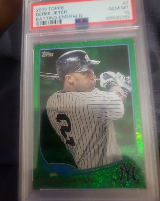 2013 Topps Emerald #2 Derek Jeter — front