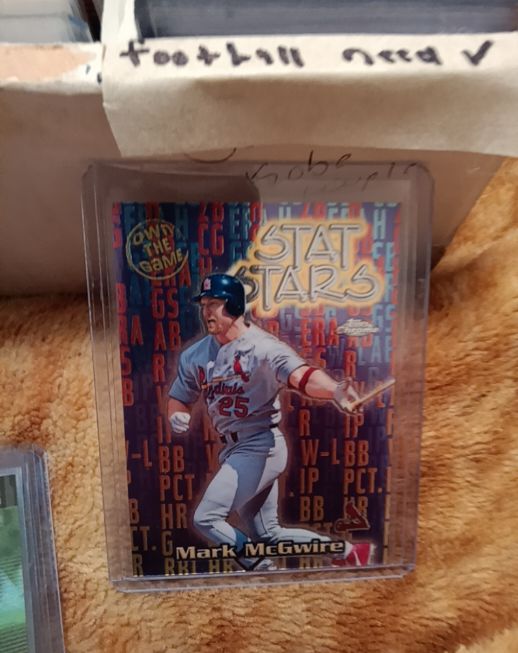 2000 Topps Own The Game #OTG14 Mark McGwire — front