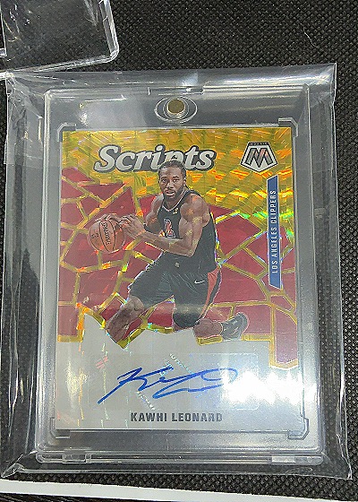2020 Panini Mosaic Scripts Kawhi Leonard — front