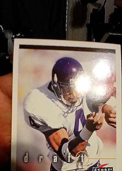 1990 Score #302 Junior Seau — front