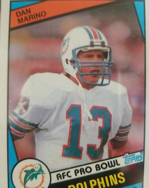 1984 Topps Football #123 Dan Marino — front