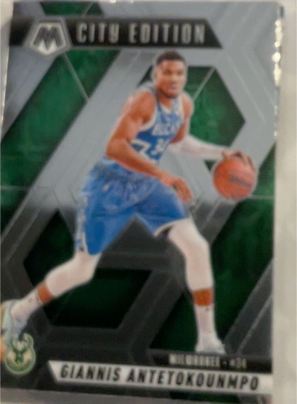 2024-25 Panini Mosaic City Edition Giannis Antetokounmpo — front