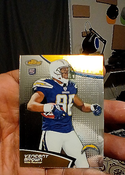 2011 Topps Finest #Vincent Brown RC — front