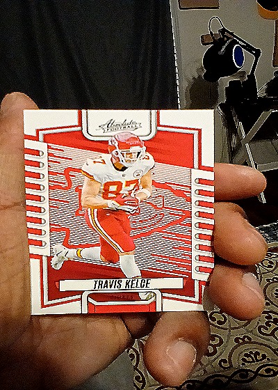 2020 Absolute Football #83 Travis Kelce — front