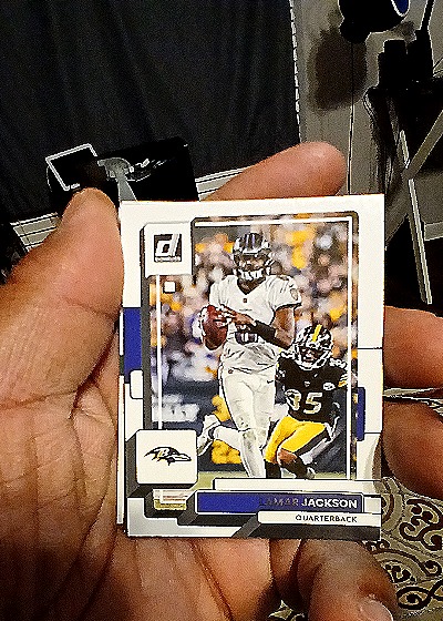 2020 Donruss #203 Lamar Jackson — front