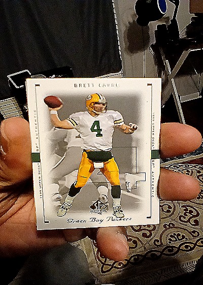 1997 SP Authentic #100 Brett Favre — front