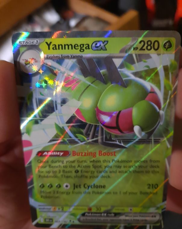 2012 Pokémon Black & White #8 Yanmega ex — front