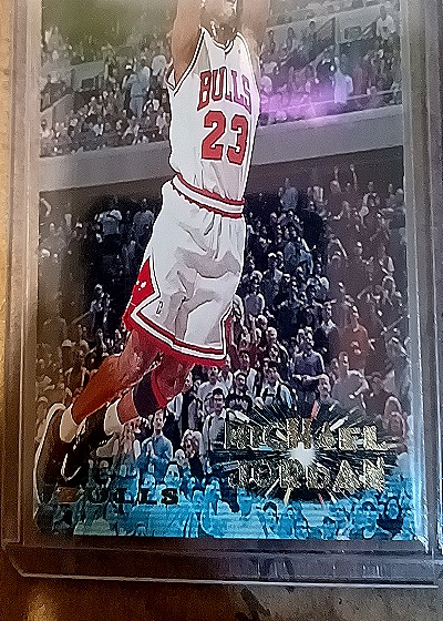 1997 Fleer #23 Michael Jordan — front