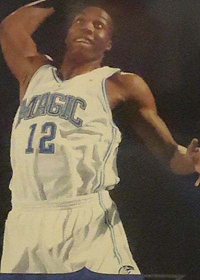 2005 Upper Deck #12 Dwight Howard — front