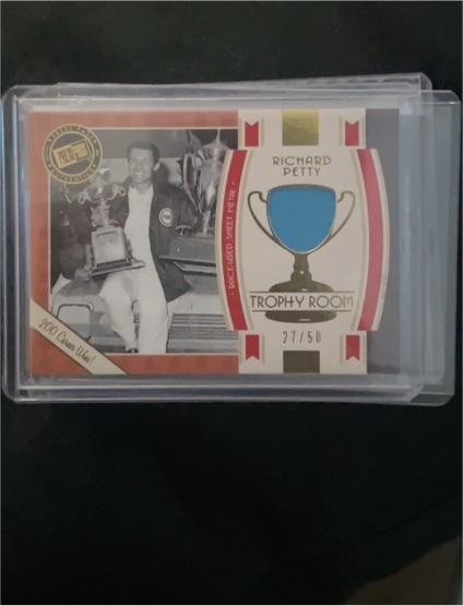 2011 Press Pass Trophy Room #TR-3 Richard Petty — front
