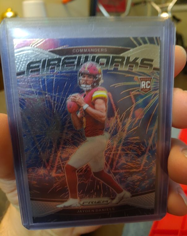 2024 Panini Prizm #24 Jayden Daniels Fireworks Rookie — front