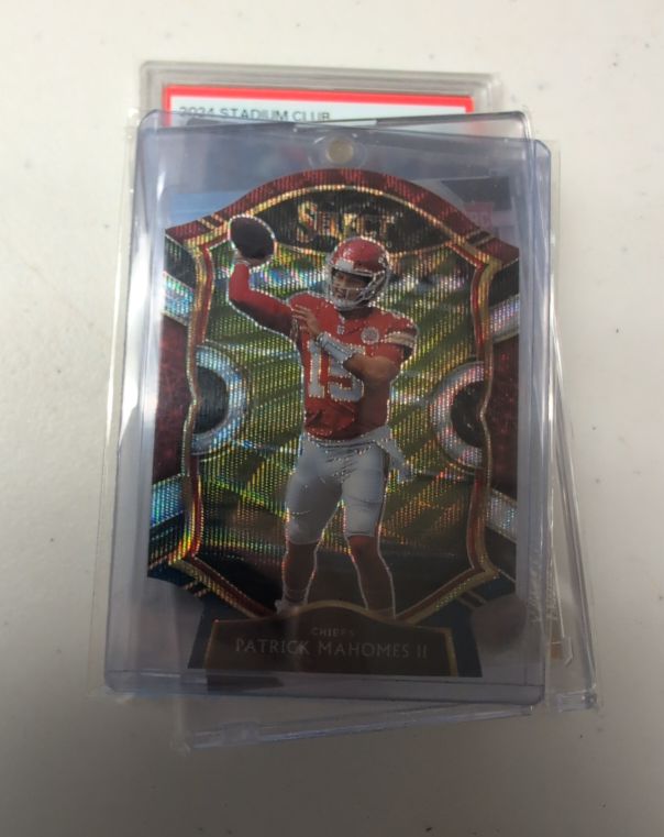2020 Panini Select Die Cut Patrick Mahomes II — front