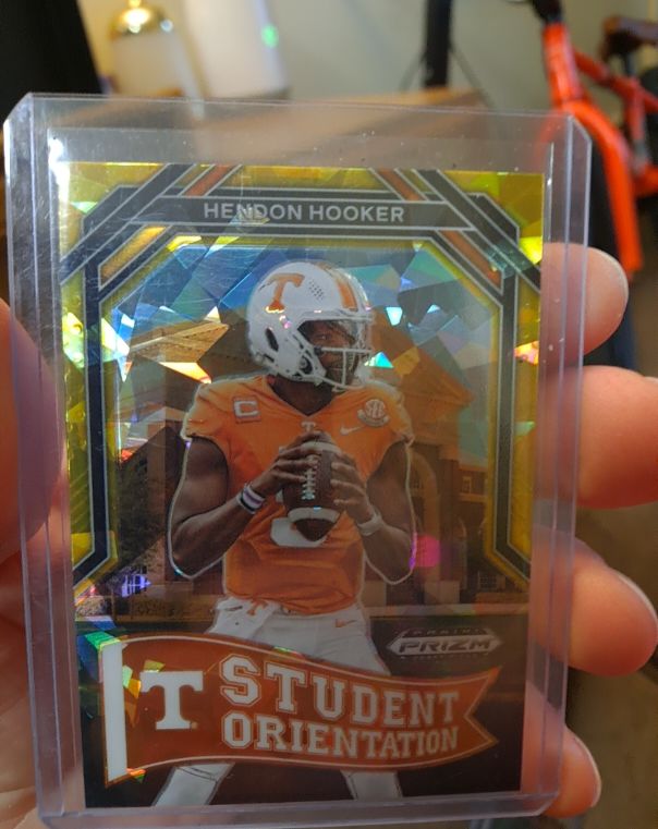 2023 Panini Prizm Draft Picks #SO-5 Hendon Hooker Student Orientation Gold Ice — front