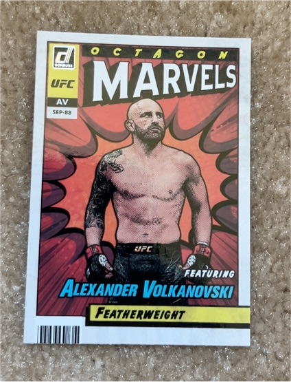 2022 Donruss UFC Octagon Marvels #6 Alexander Volkanovski — front