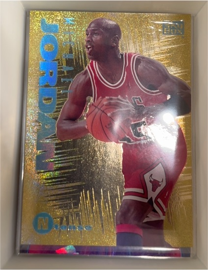 1997 Fleer Michael Jordan Gold Holo — front