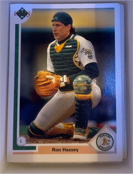 1991 Upper Deck #401 Ron Hassey Oakland Athletics — front