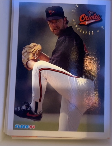 1994 Fleer #21 Rick Sutcliffe — front
