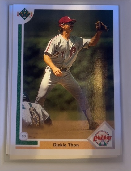 1990 Upper Deck #449 Dickie Thon — front