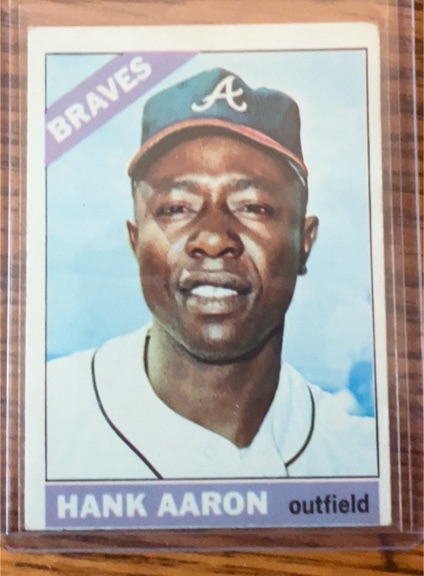 1966 Topps #500 Hank Aaron — front