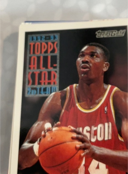1993-94 Topps Gold #116 Hakeem Olajuwon — front
