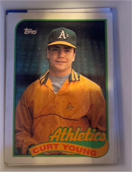 1989 Topps #641 Curt Young — front