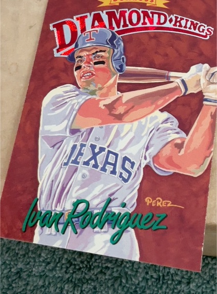 1994 Donruss Diamond Kings #DK-10 Ivan Rodriguez — front
