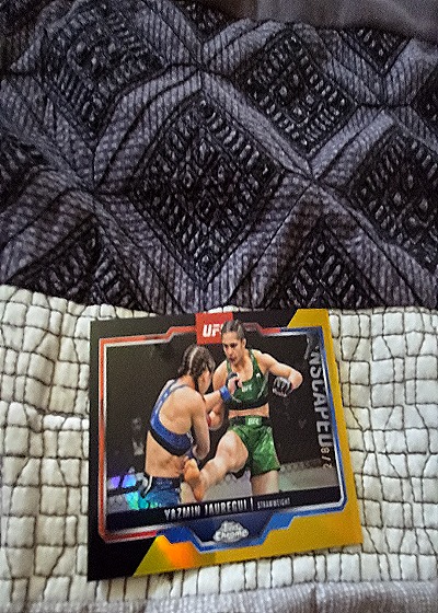 2025 Topps Chrome UFC #181 Yazmin Jauregui — front