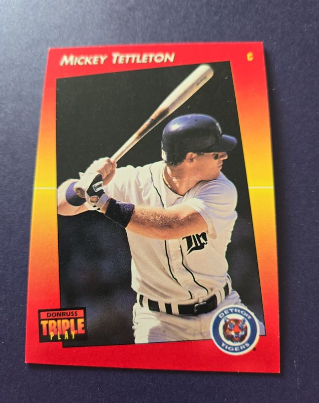 1992 Donruss Triple Play #44 Mickey Tettleton — front