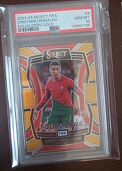 2023-24 Panini Select FIFA #3 Cristiano Ronaldo Equalizers Gold — front