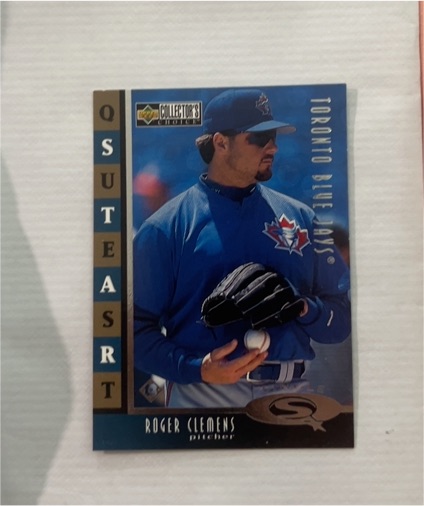 1998 Upper Deck Collector's Choice StarQuest #SQ4 Roger Clemens — front