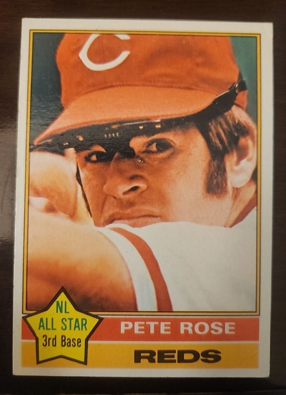 1976 Topps #240 Pete Rose — front