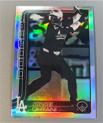 2025 Topps Chrome #1 Shohei Ohtani — front