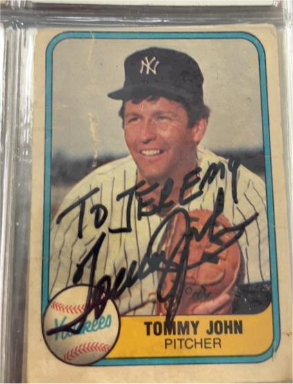 1975 Topps #47 Tommy John — front