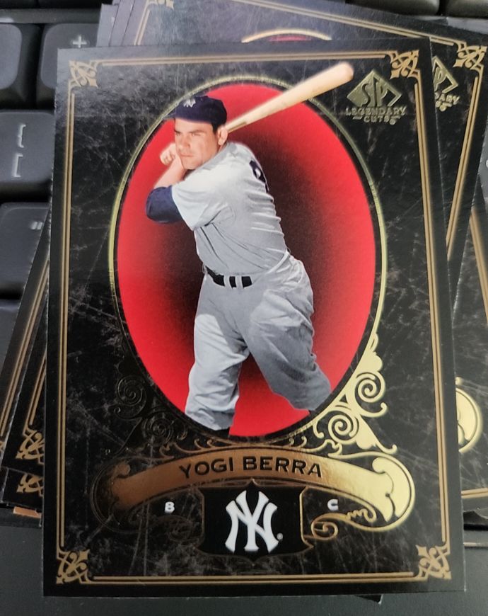 2007 Upper Deck SP Legendary Cuts #59 Yogi Berra — front