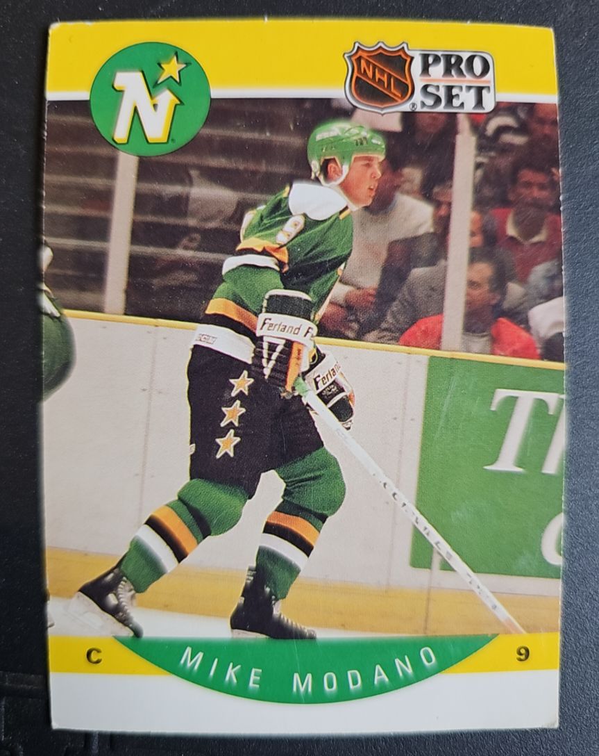 1990-91 Pro Set #142 Mike Modano — front