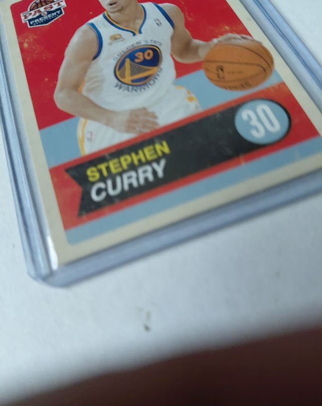 2011-12 Panini Past and Present #30 Stephen Curry — front