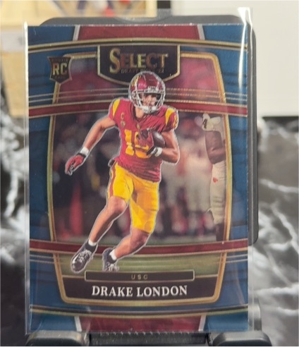 2022 Panini Select Draft Picks #7 Drake London — front