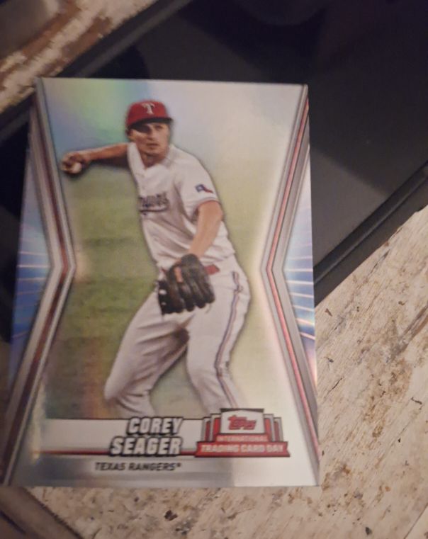 2023 Topps International Trading Card Day #NTCD-B15 Corey Seager — front