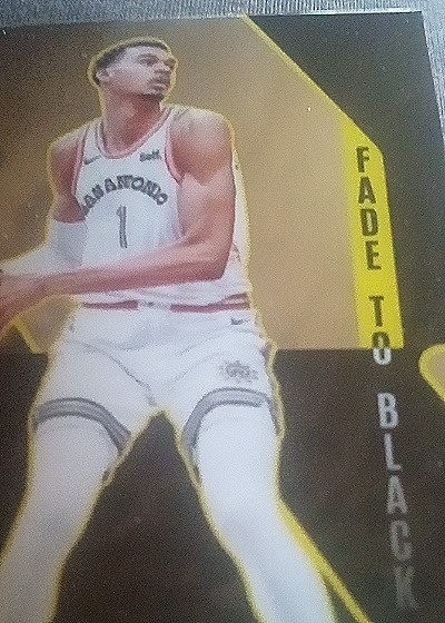 2023-24 Panini Phoenix #11 Victor Wembanyama Fade To Black — front