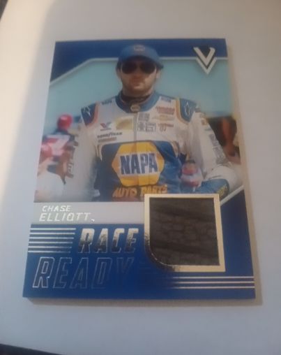 2018 Panini Victory Lane Race Ready Materials #RR-CE Chase Elliott — front