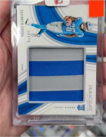 2023 Panini Immaculate Collection Rookie Logos #10 Jahmyr Gibbs — front