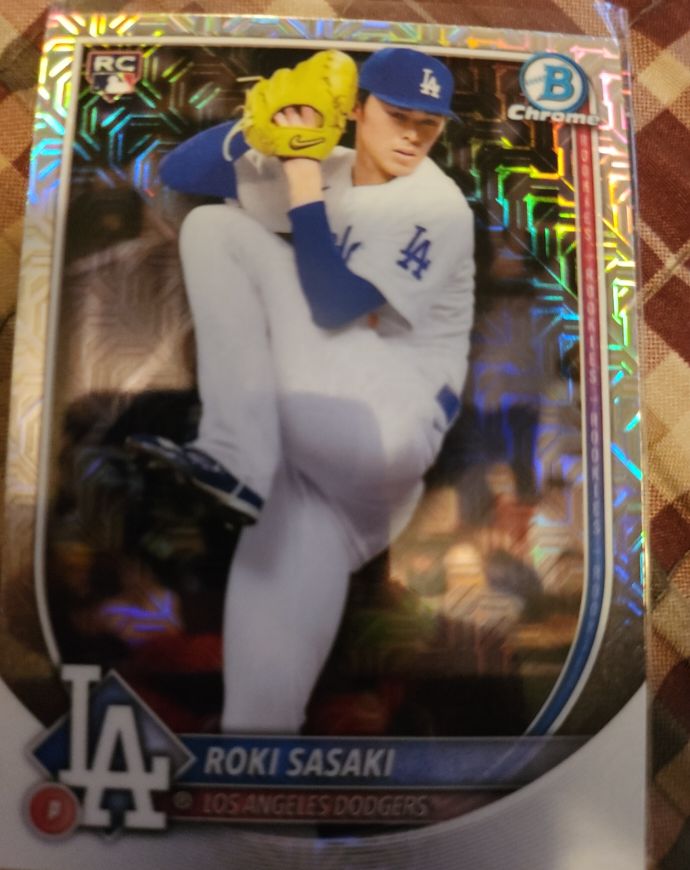 2025 Bowman Chrome #12 Roki Sasaki — front