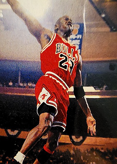 1998 Upper Deck Living Legend #135 Michael Jordan — front