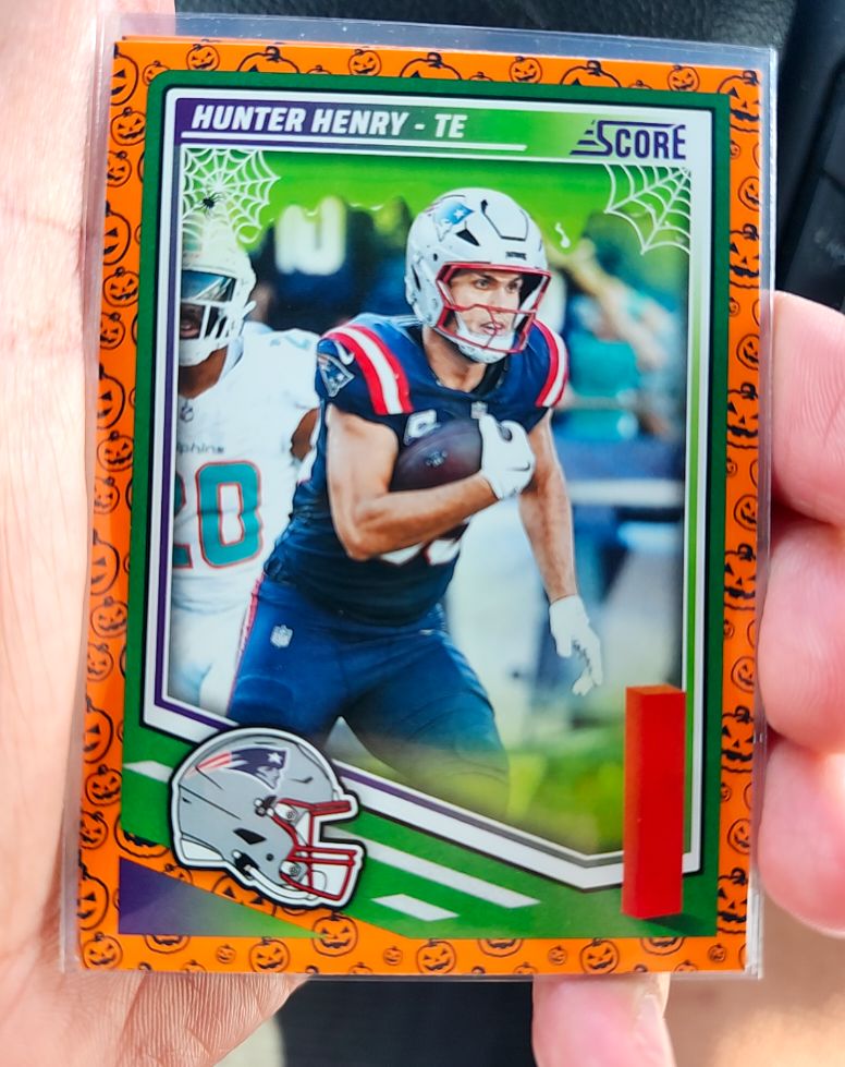 2025 Score-A-Treat #249 Hunter Henry — front