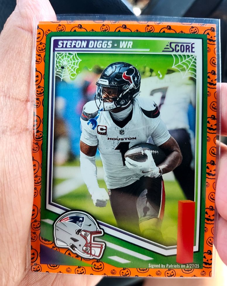 2025 Panini Score A Treat Stefon Diggs — front