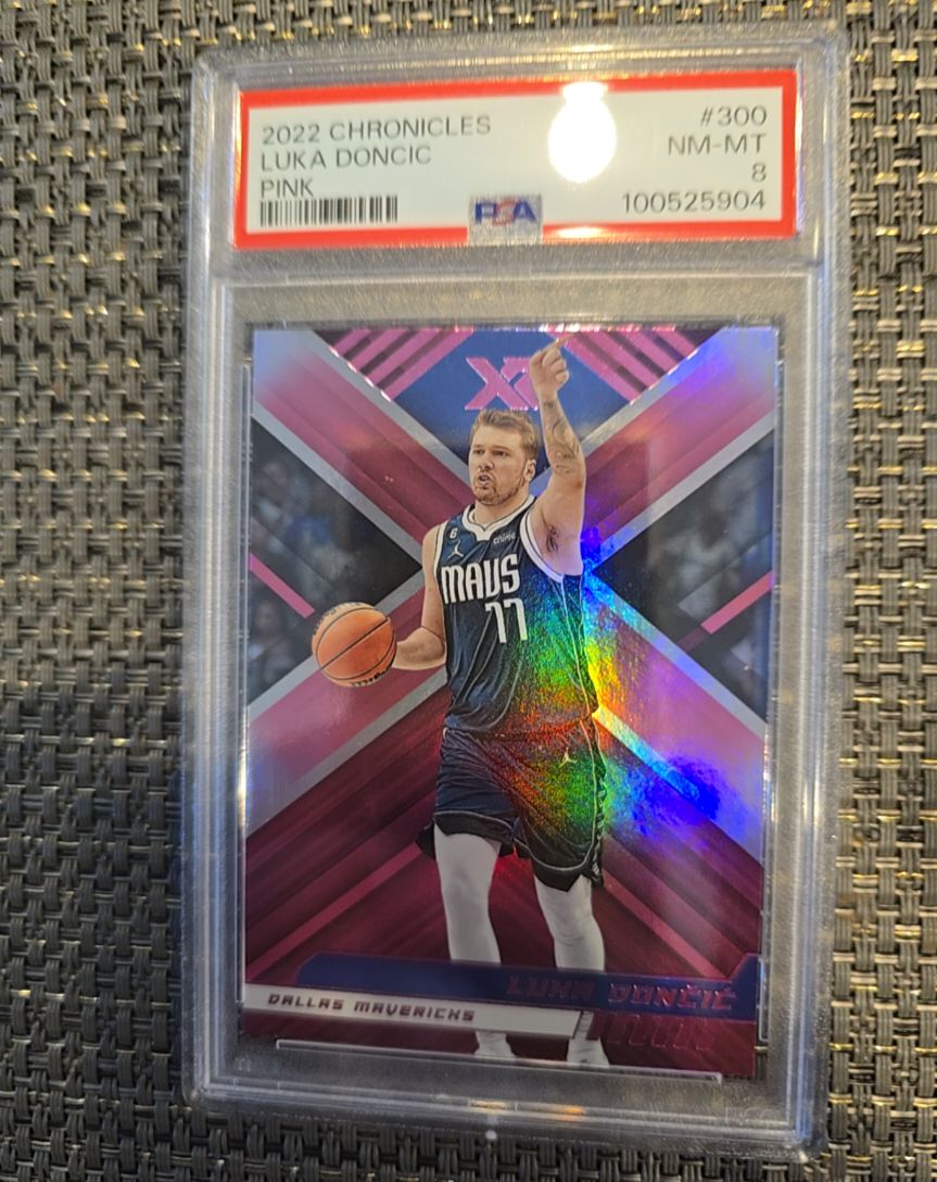 2022 Panini Chronicles #300 Luka Doncic — front