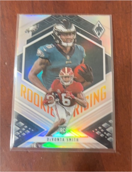 2021 Panini Phoenix #RIS-7 DeVonta Smith Rookie Rising — front