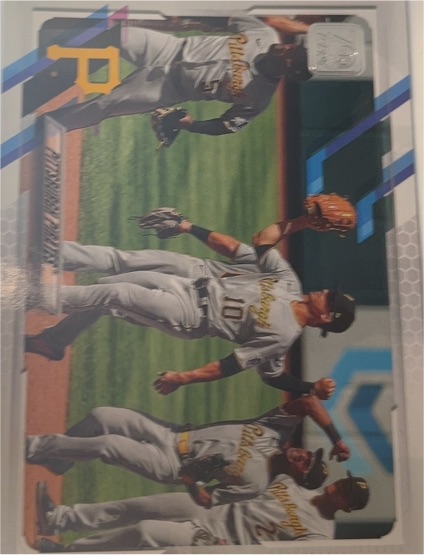 2021 Topps #251 Pittsburgh Pirates — front