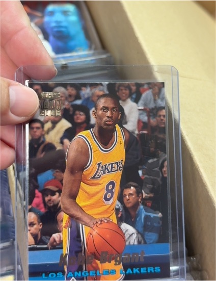 1996-97 Topps Stadium Club Rookies Series 1 #R12 Kobe Bryant — front